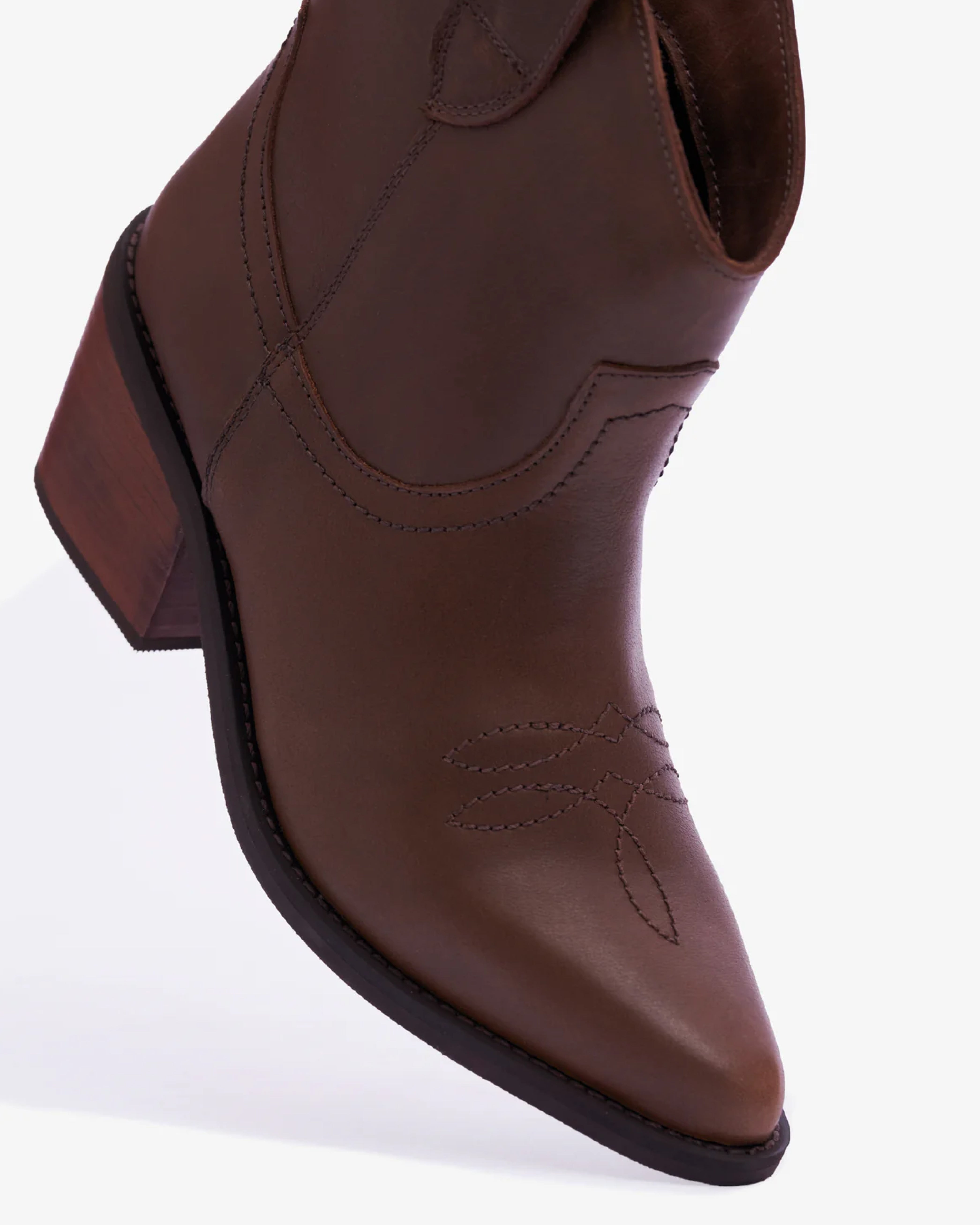 Bota Gardenia Moca