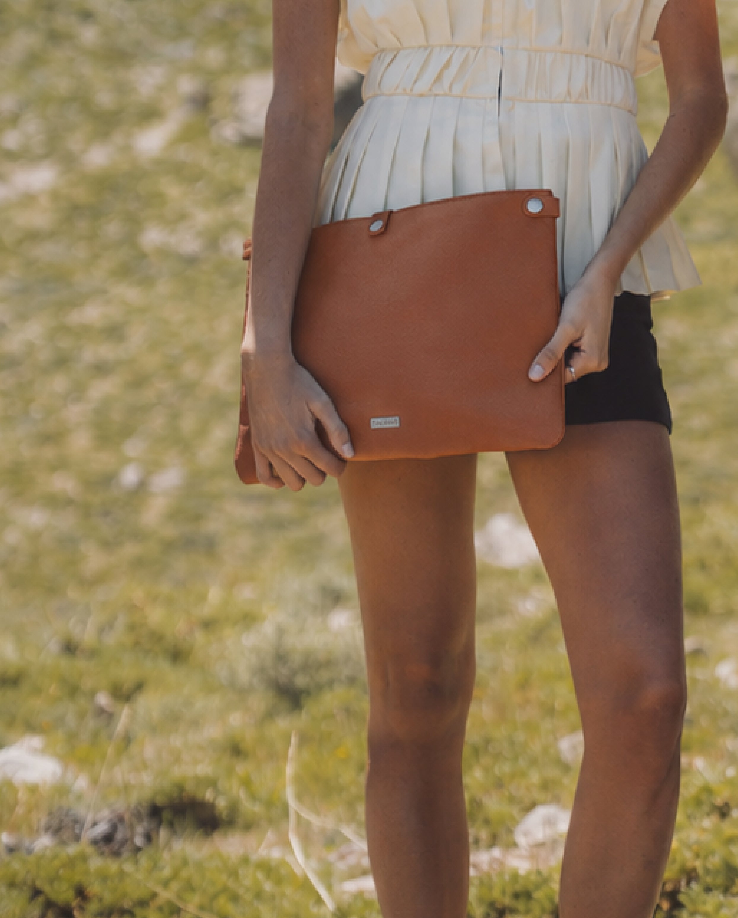Funda Notebook Aster Cognac