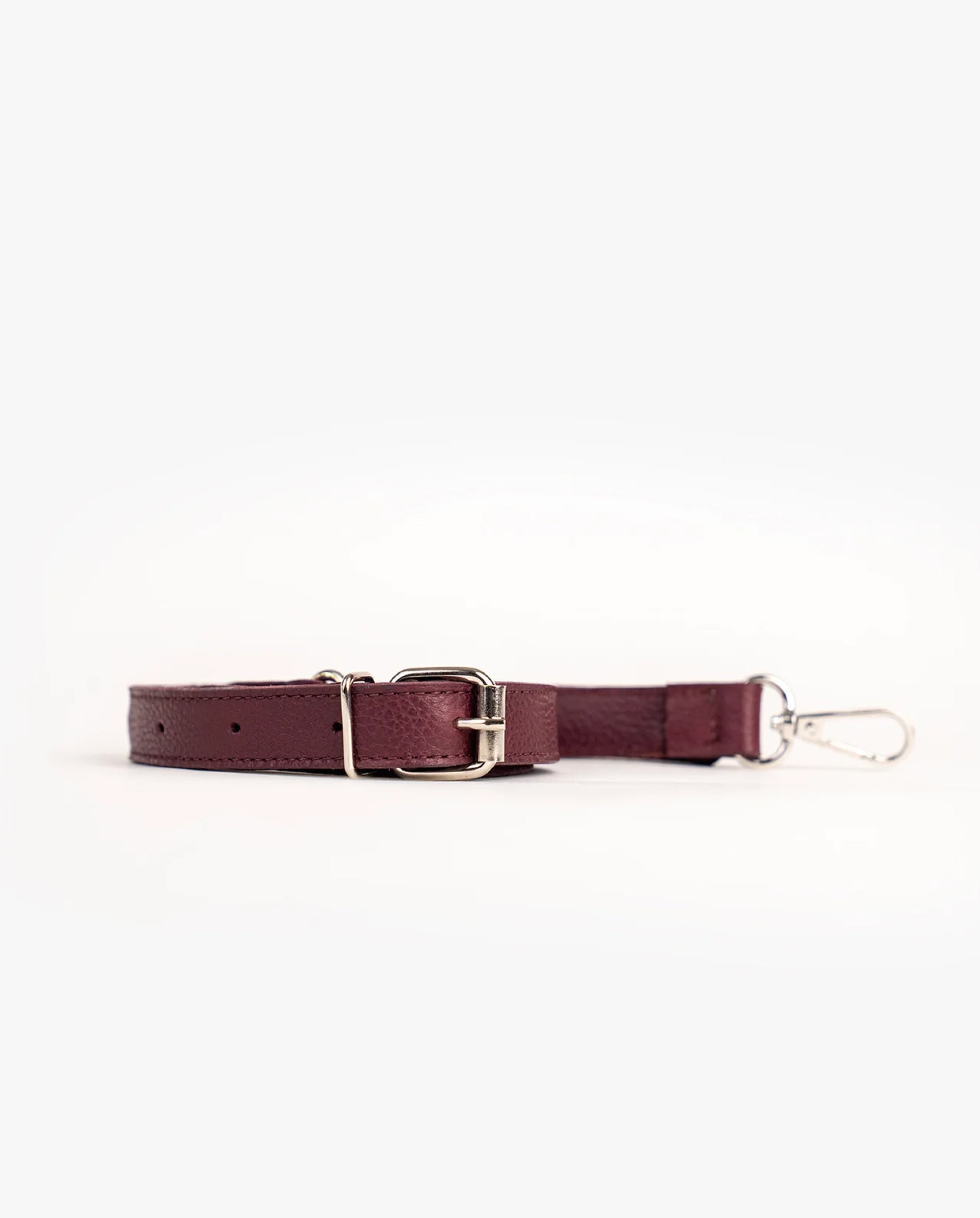 Correa Delgada Cherry